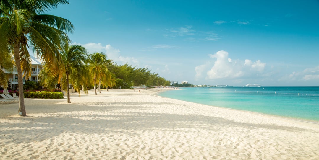 Seven Mile Beach on Grand Cayman Island, Cayman Islands